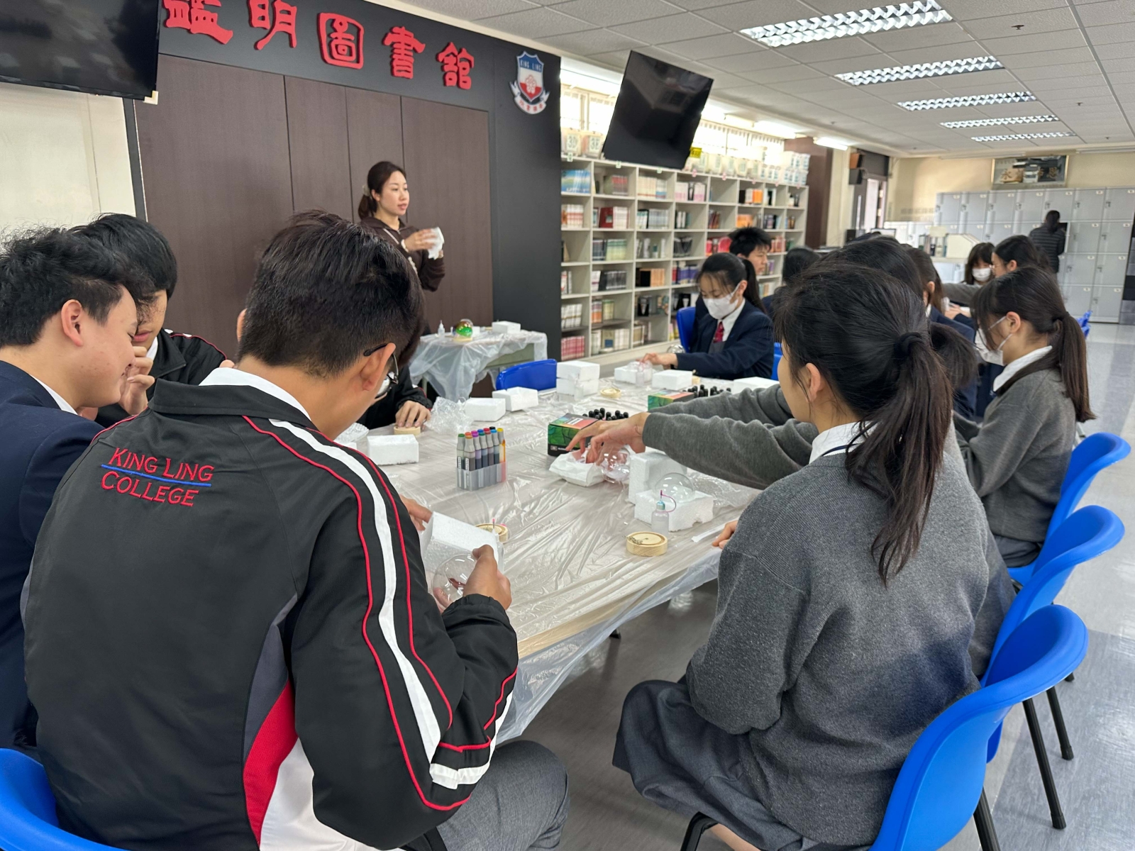 Science Ink Alcohol Ink Crystal Sphere Stress-Relief Workshop | 景嶺書院